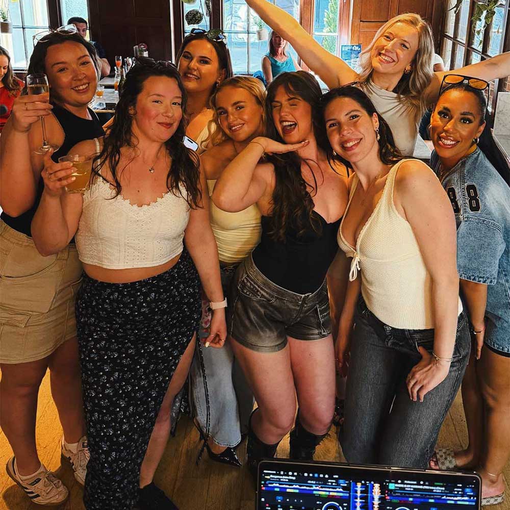 Group of women posing together in a bottomless brunch at PizzaExpress Oxford with Lovebrunch