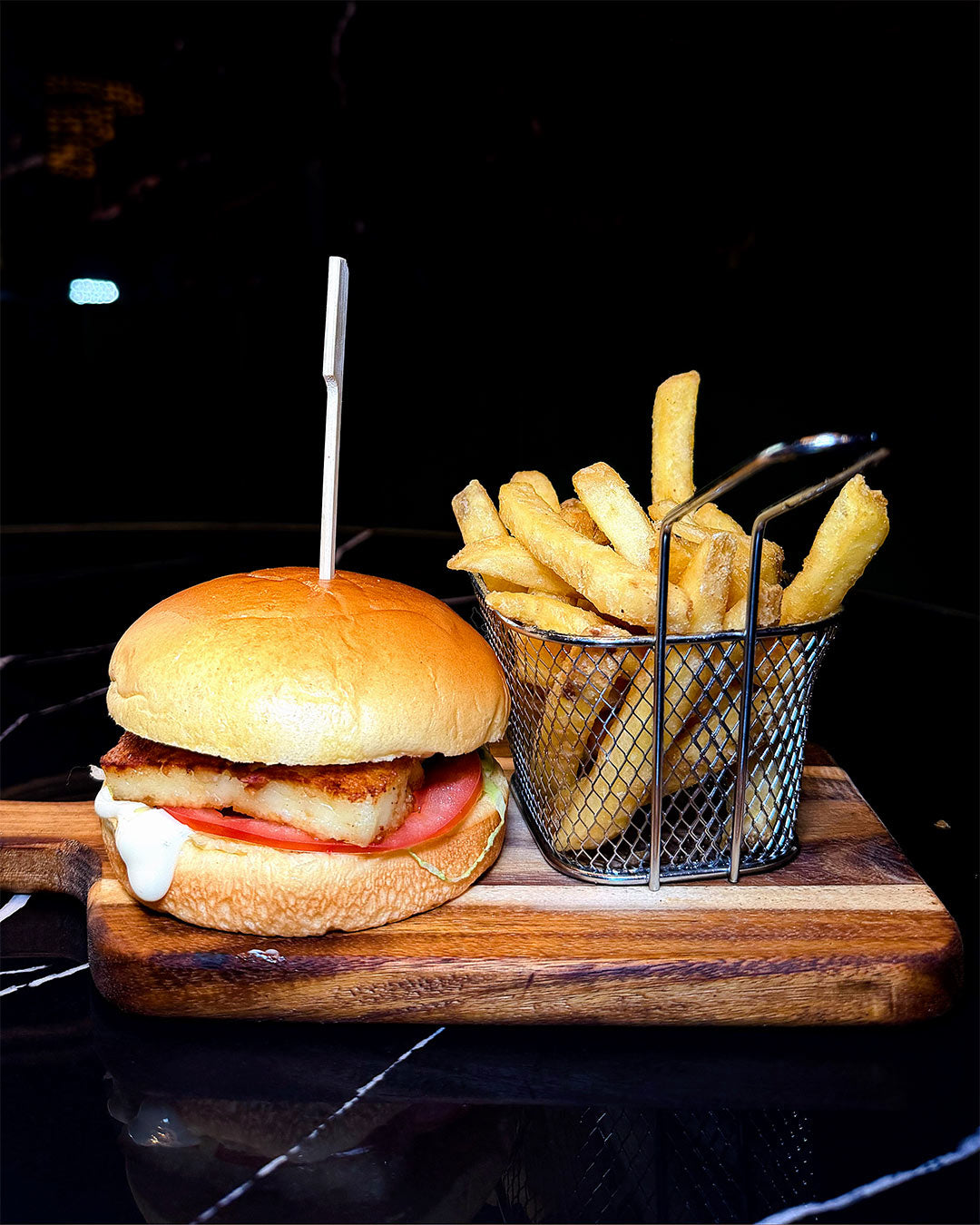 Halloumi Burger (V)